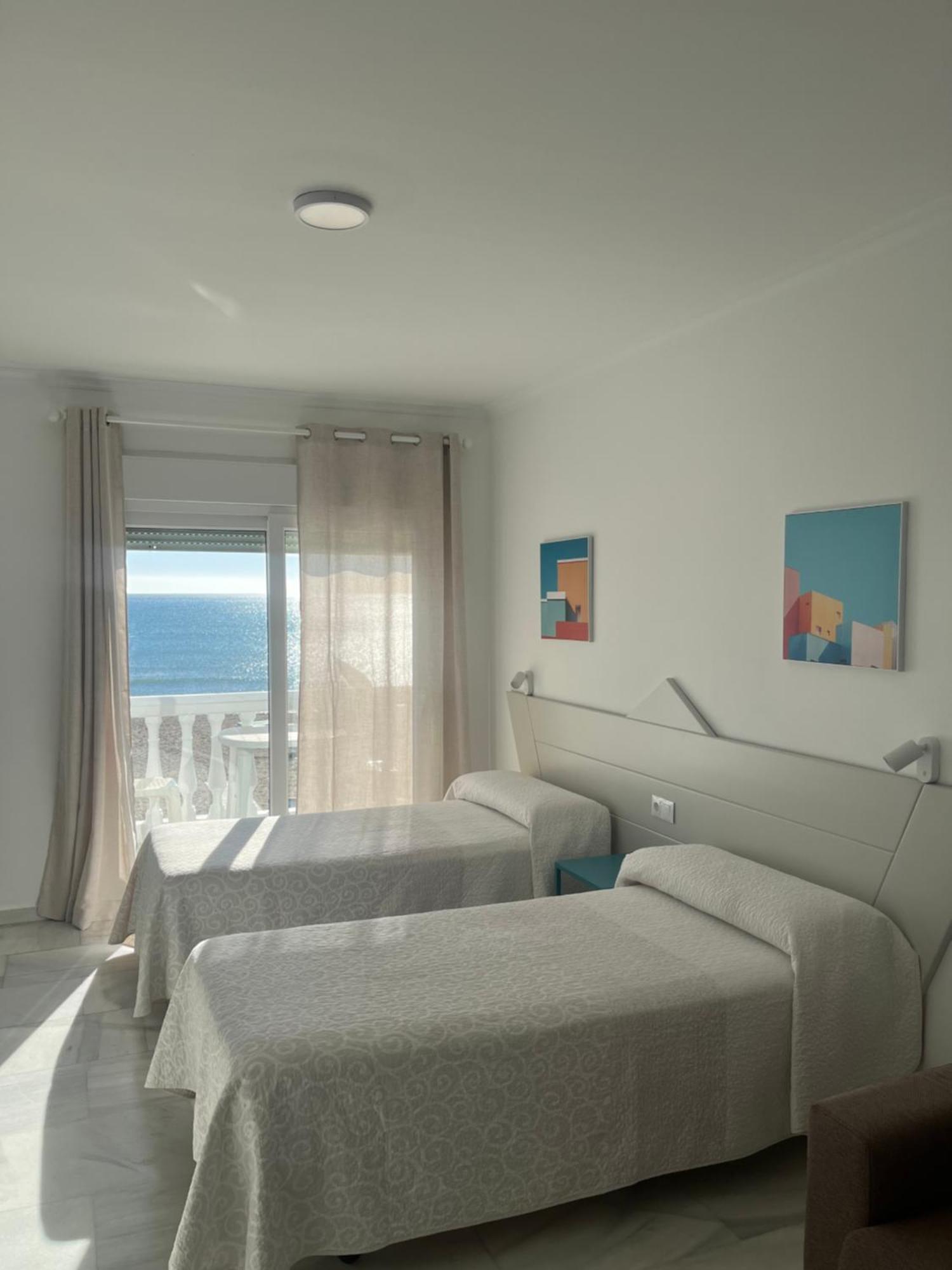 Apartamentos Guaquin Torremolinos Eksteriør billede