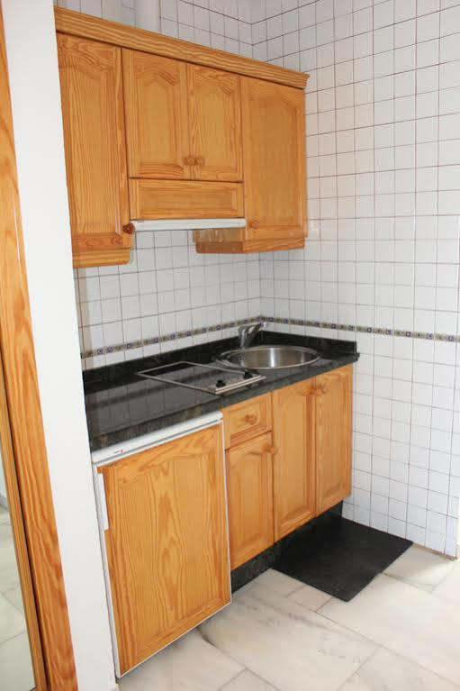 Apartamentos Guaquin Torremolinos Eksteriør billede